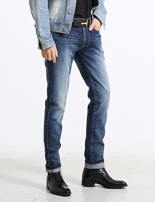 T. SELVAGE BLUE WASHING JEAN